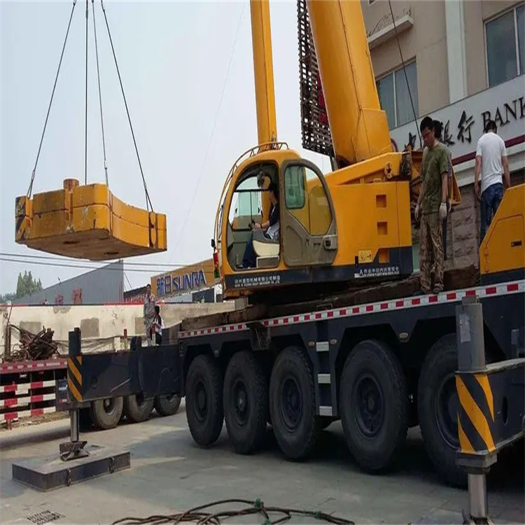 凌云当地吊车出租|机器吊装|75吨|工厂搬迁服务